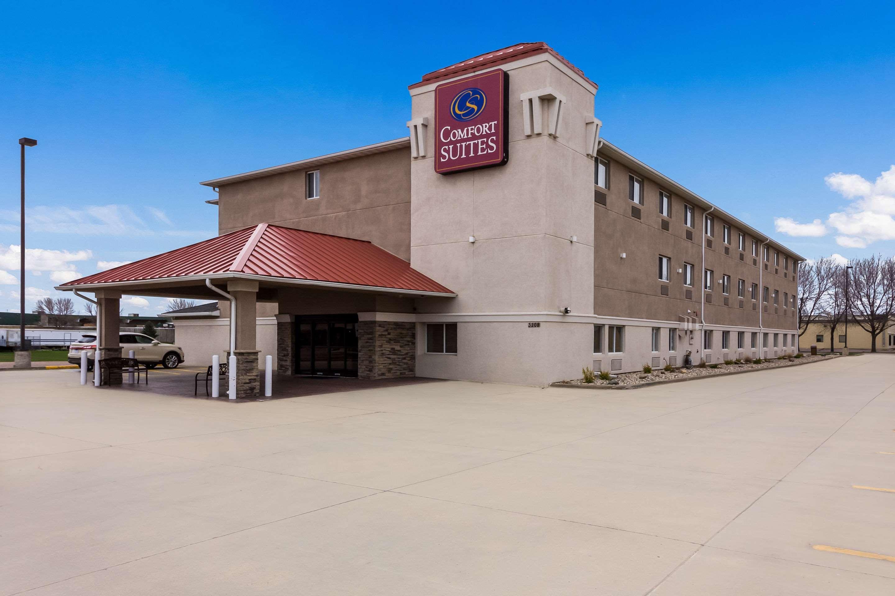 Comfort Suites Sioux Falls Exterior foto